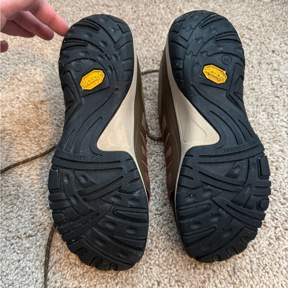 Dansko | Waterproof Phylicia Mesh Sneakers in Walnut | Size 39 EU (8.5-9 US) - Picture 11 of 14